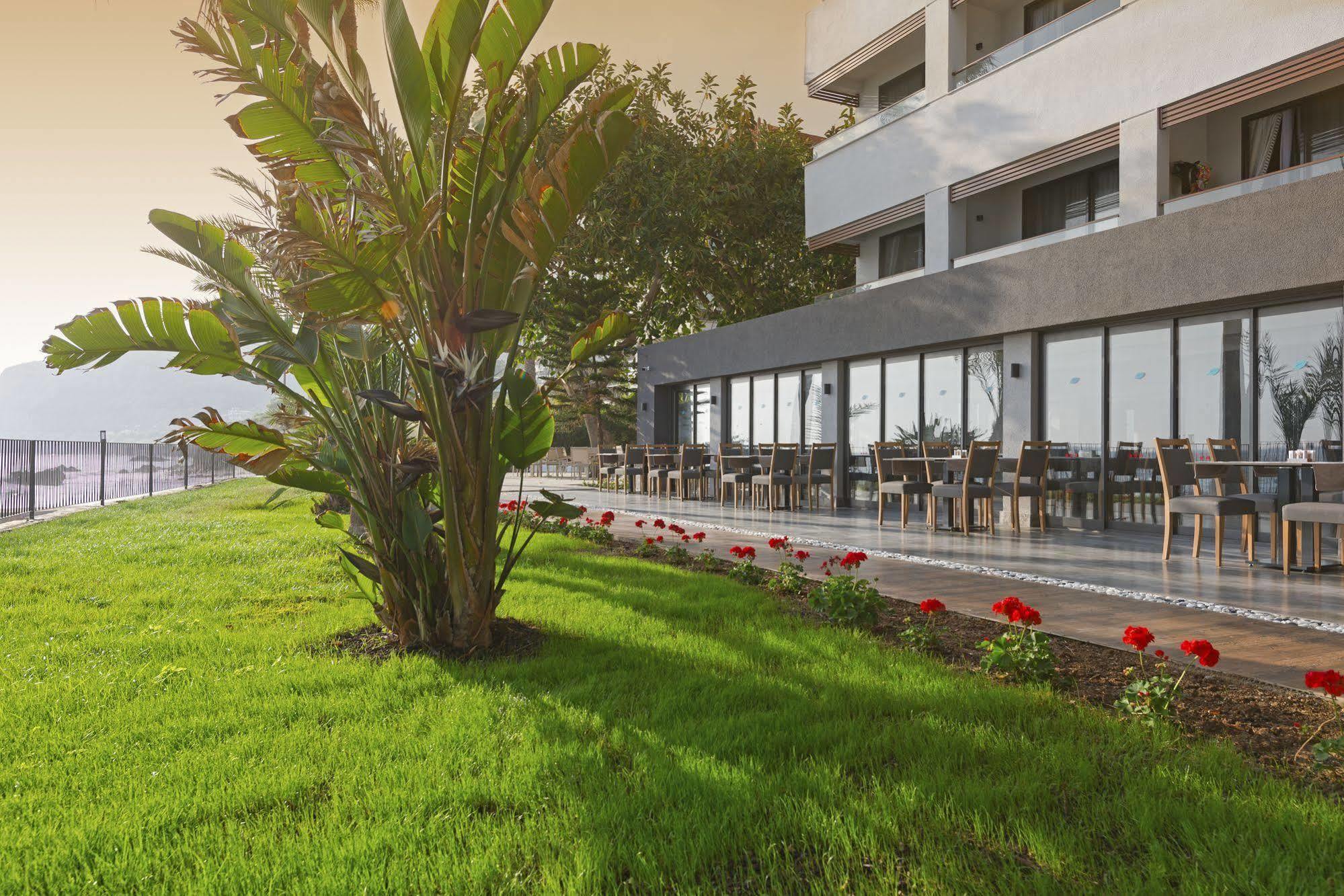 Floria Beach Hotel Alanya Exterior photo